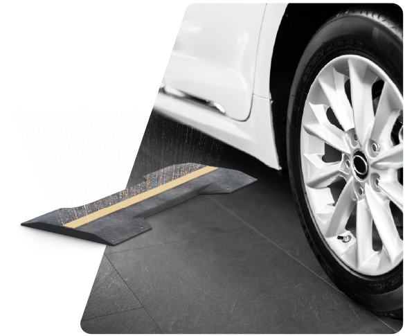 Vehicle driving over the Underbody Scanner